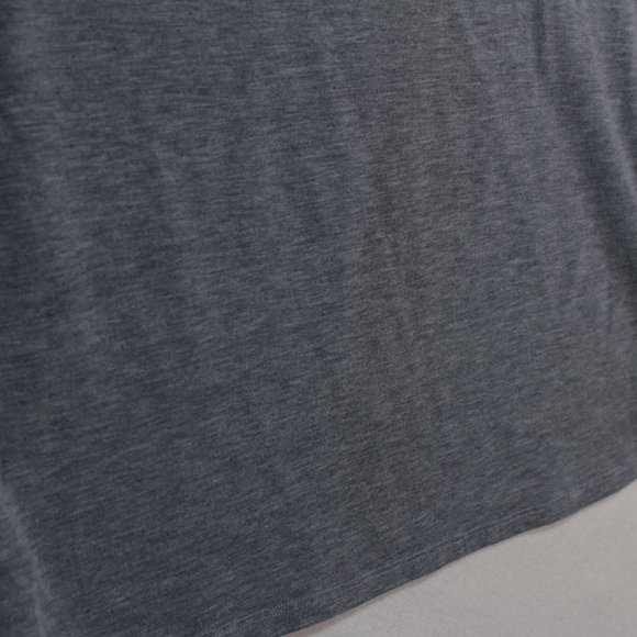 Under Armour t-shirts Women's Large Gray Short Sleeve Solid - Picture 12 of 12